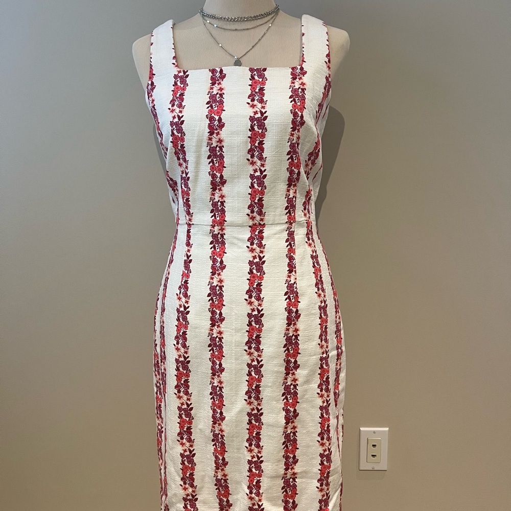 Ann Taylor Red and White Sleeveless Sheath Cocktail Dress